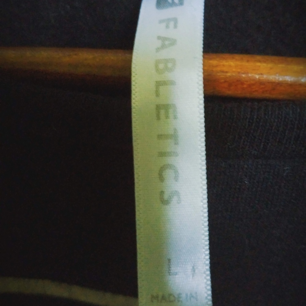 🧘♀️FABLETICS BUNDLE 🧘♂️ - Picture 4 of 7